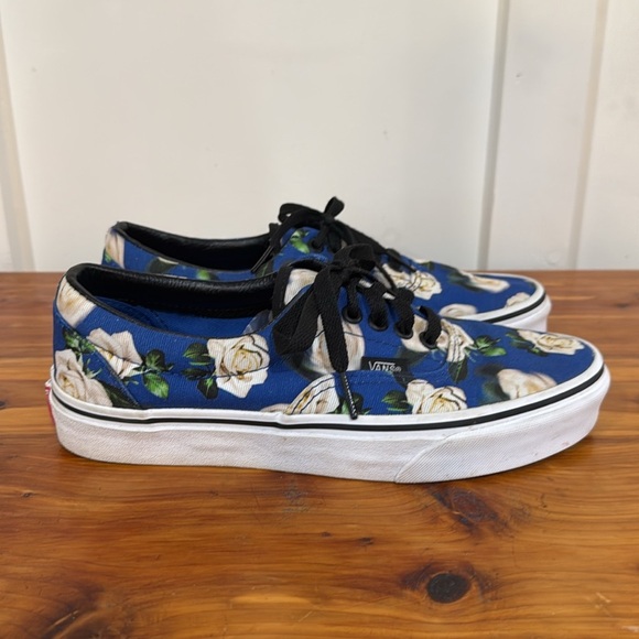 Vans Era Skate Shoes in Romantic Blue Floral - Picture 2 of 7